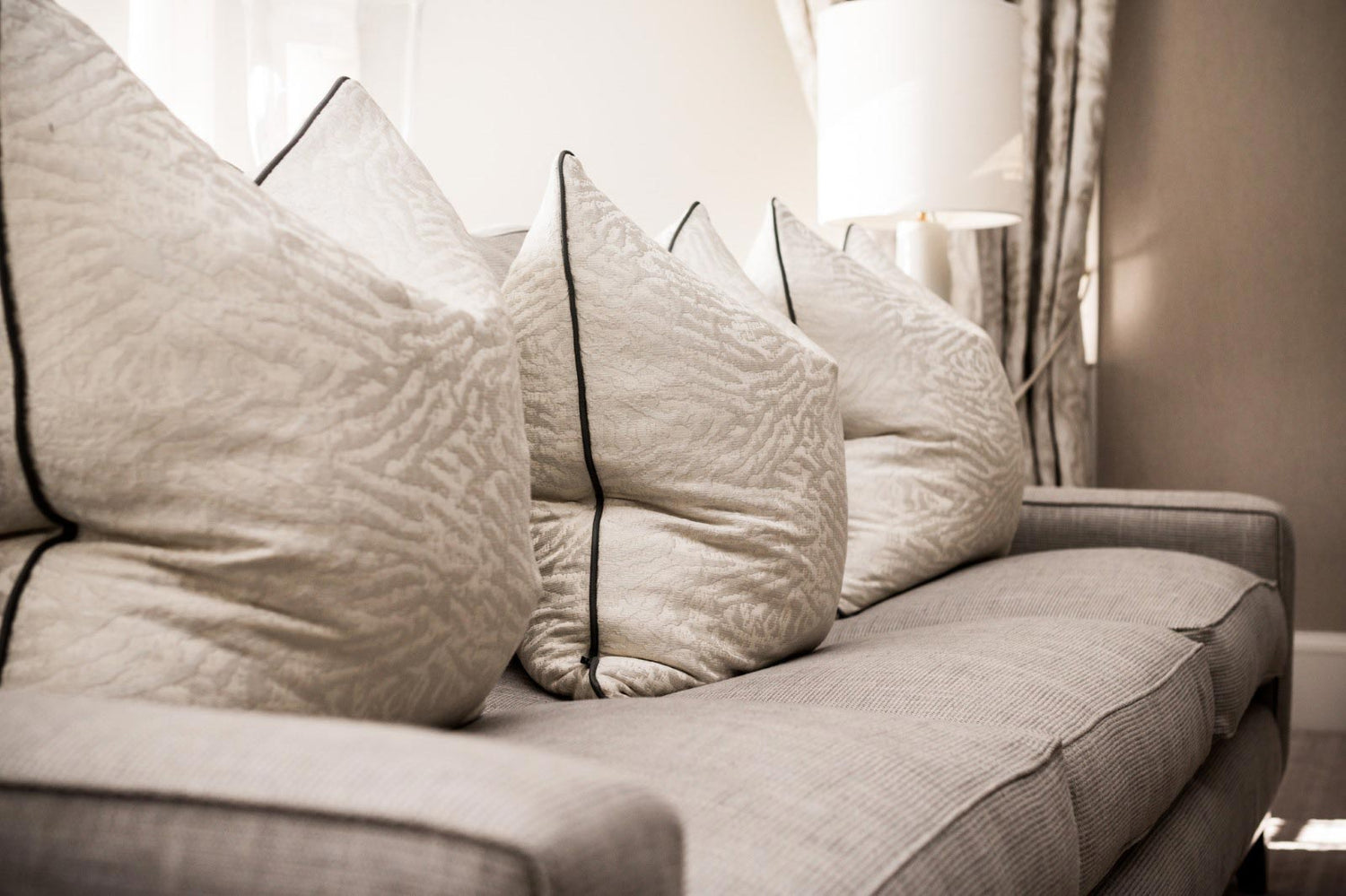 Lynne Frost Interiors